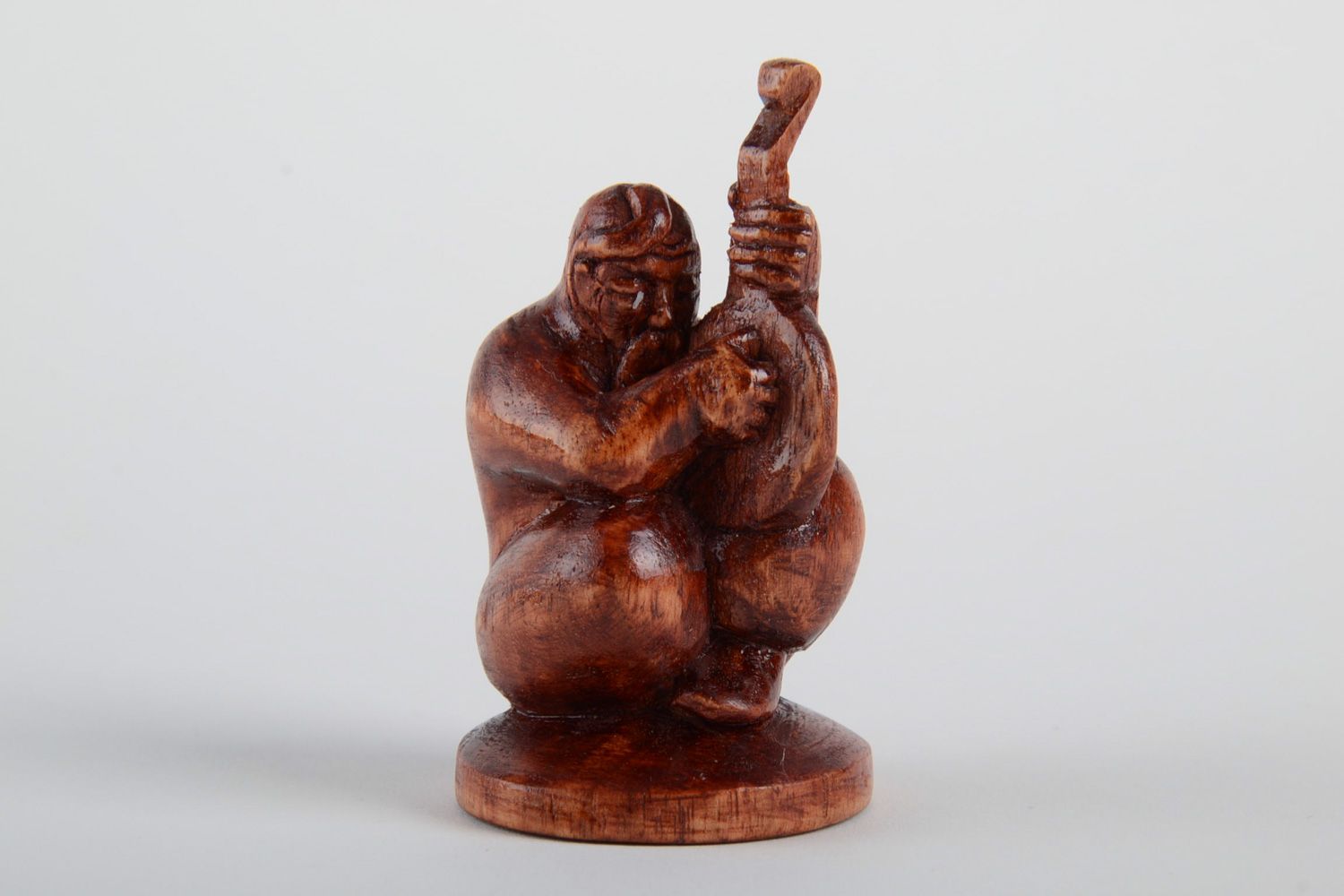 Petite statuette faite main en bois cosaque avec kobza cadeau original  photo 2