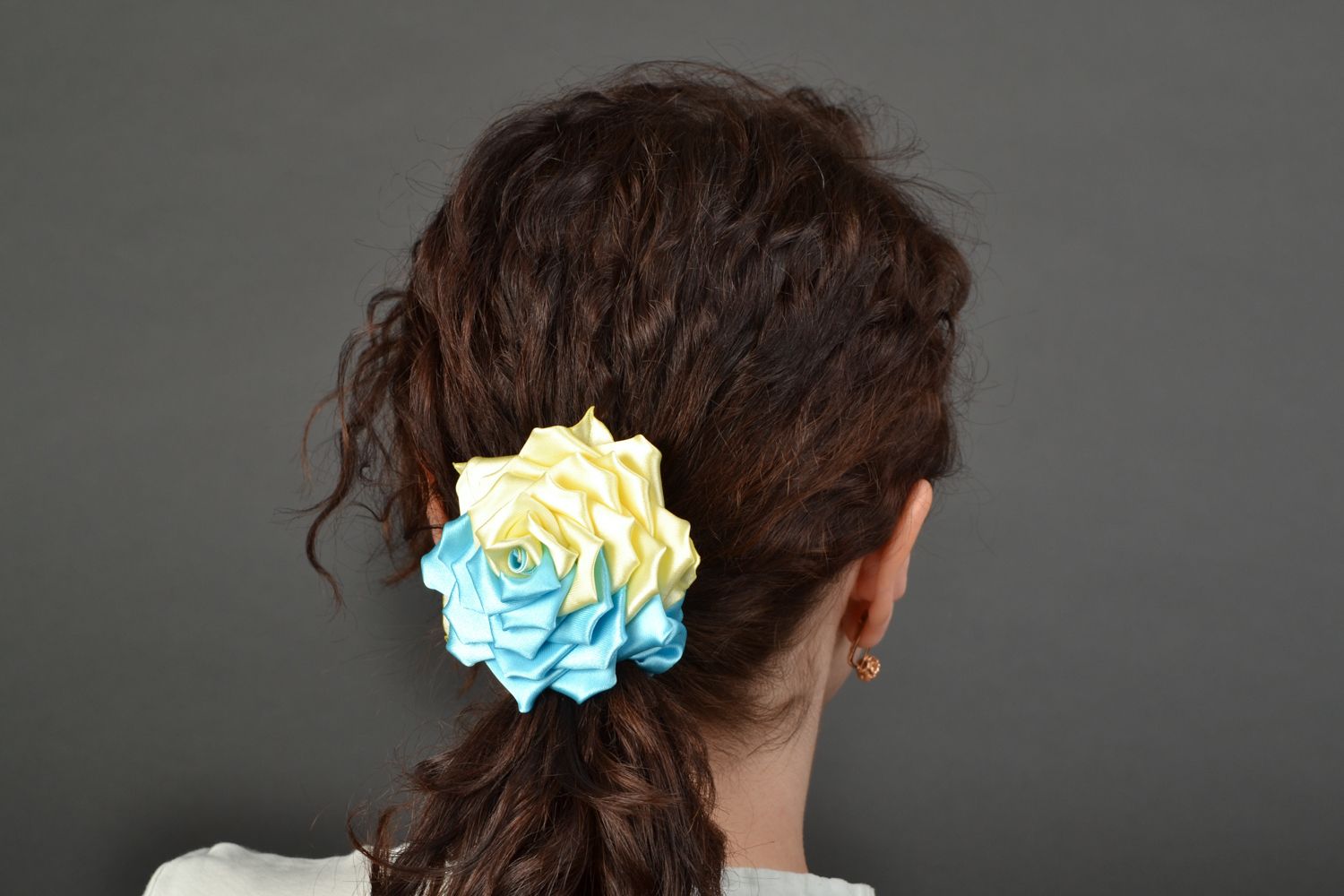 Élastique pour cheveux fait main en rubans de satin Rose bleu et jaune photo 2