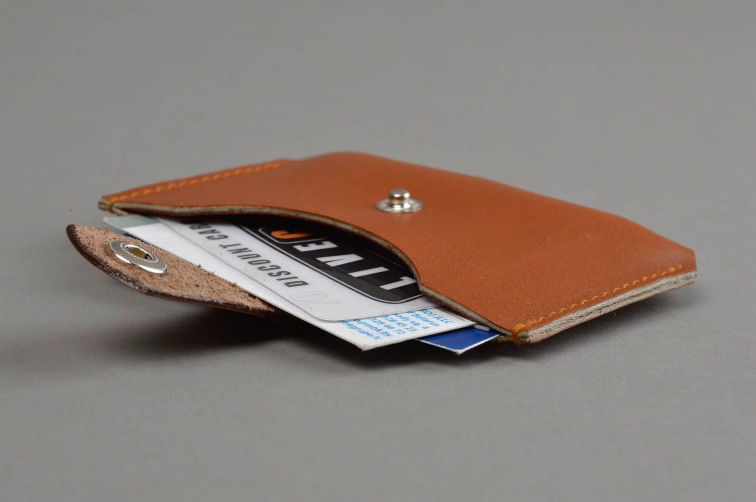 Porte-cartes de visite en vrai cuir marron sur bouton-pression fait main photo 8