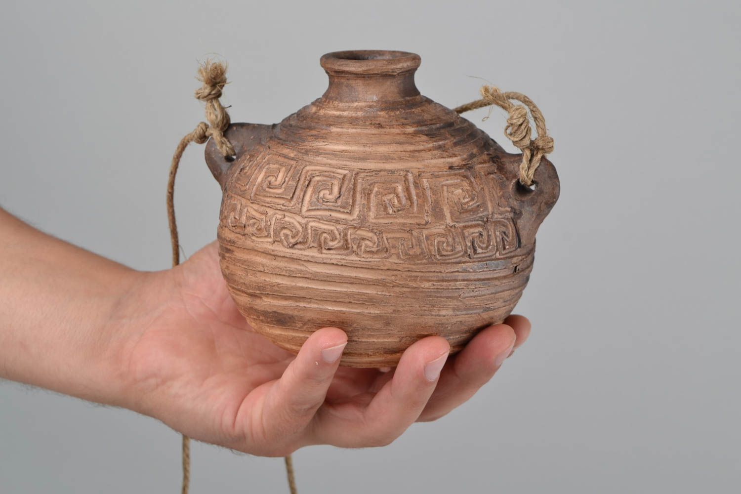 Gourde céramique brune ronde faite main originale avec anses et ficelle 50 cl photo 2