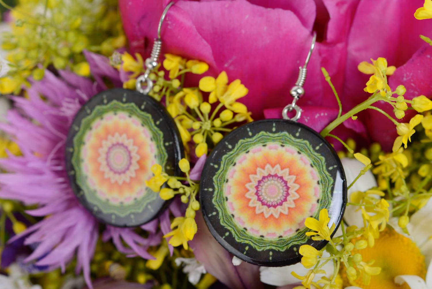 Handmade designer round plastic earrings with ornament in ethnic style photo 2
