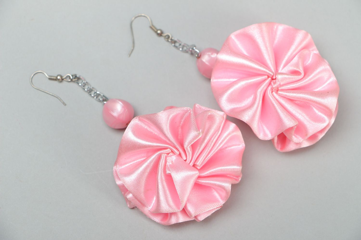 Tender pink floral earrings made of satin photo 1