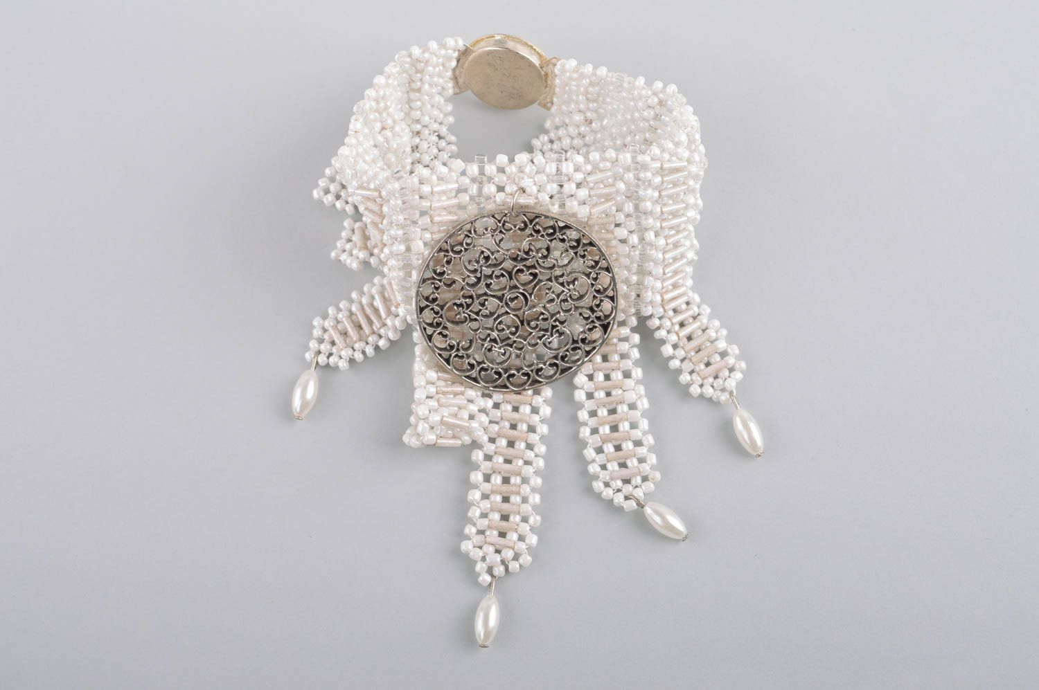 Handmade weißes Rocailles Kette Damen Collier Accessoire für Frauen mit Anhänger foto 4