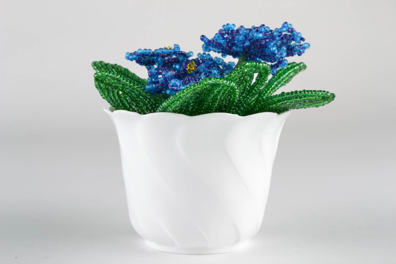 Pot with beaded flowers photo 4