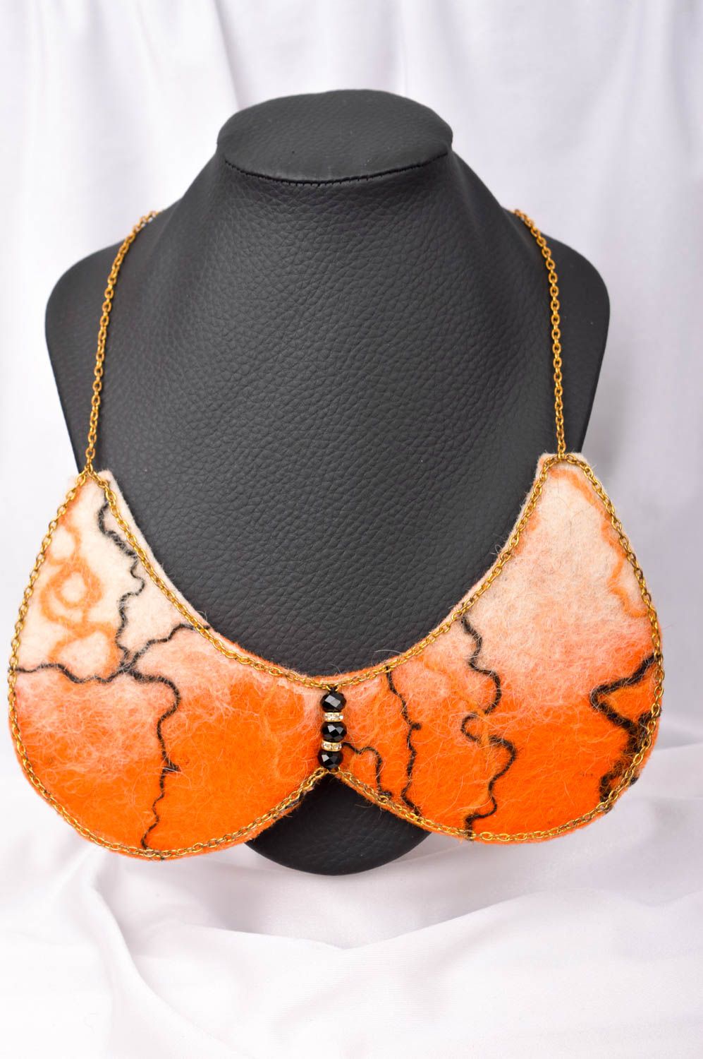 Collier Col claudine Bijou fait main Accessoires femme orange laine design photo 1
