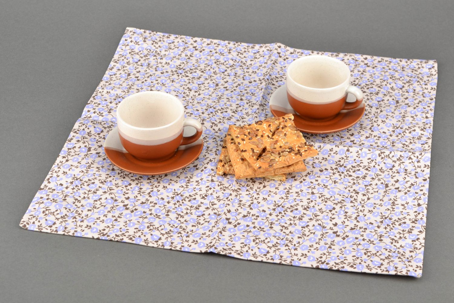 Handgemachte Serviette aus Baumwolle mit Lavendelprint  foto 1