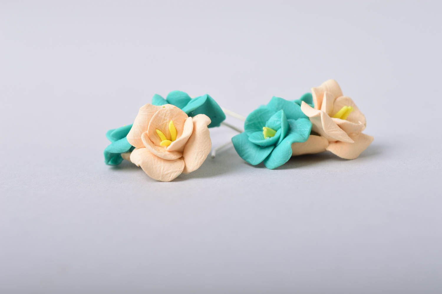 Blumen Ohrringe aus Polymerton in Pastell Farben schöne Handarbeit grell zart foto 4