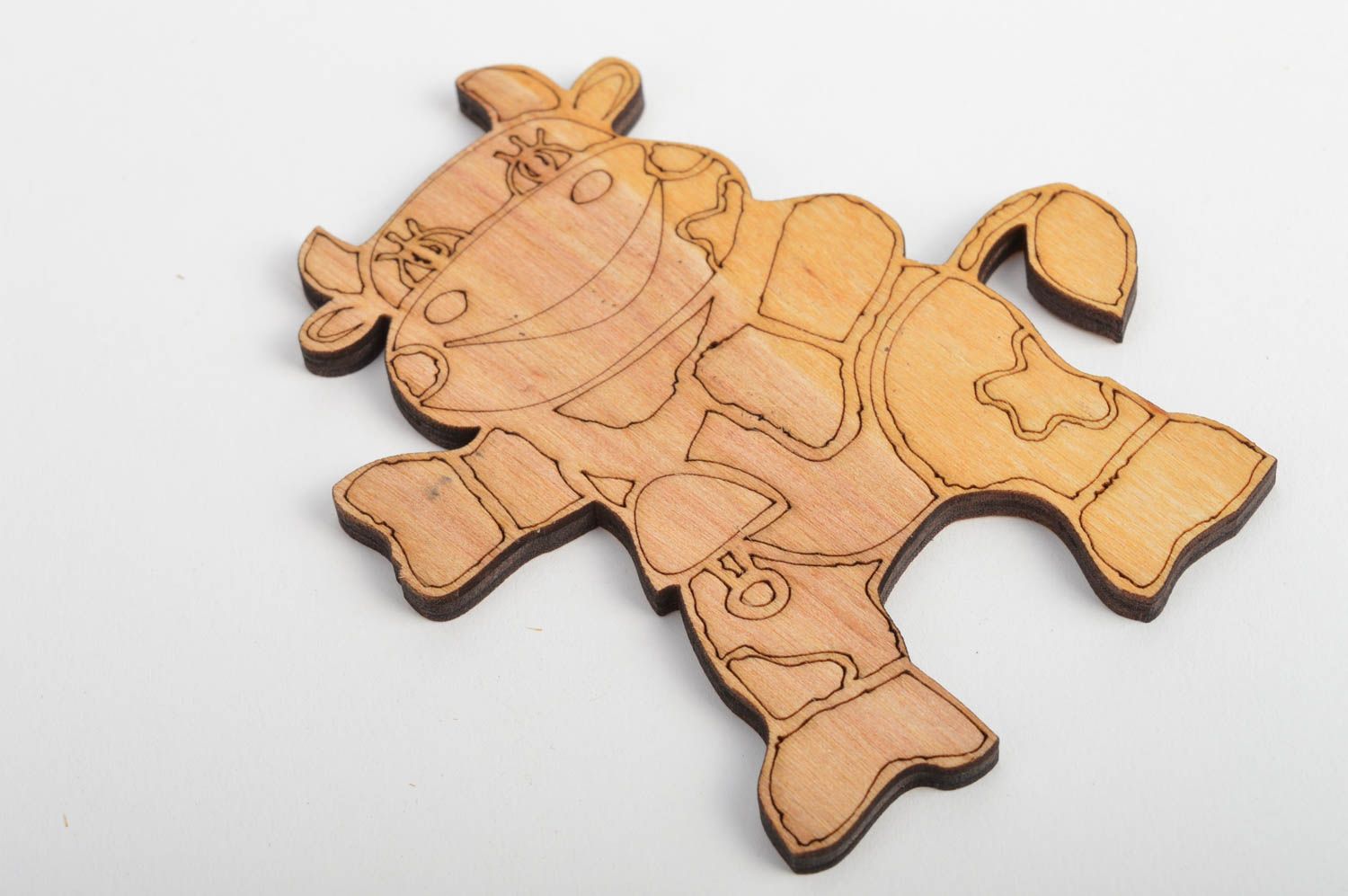 Sujet à décorer en bois brut fait main figurine vache plate pour serviettage photo 3