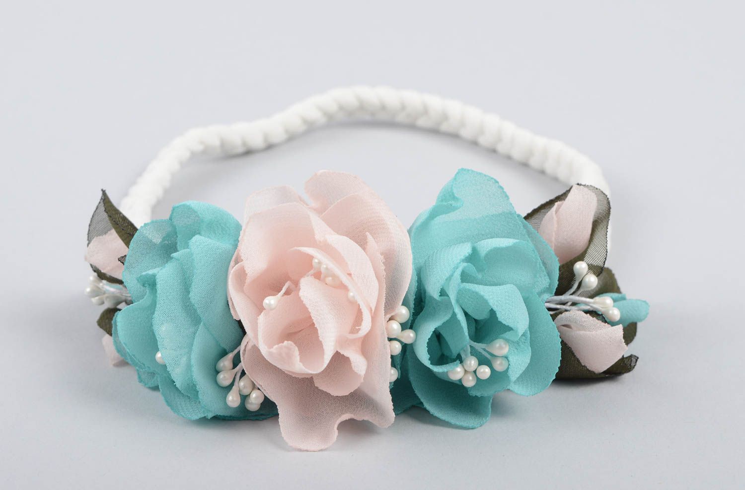 Beautiful handmade headband gentle flowers in hair small gifts hair style ideas photo 1