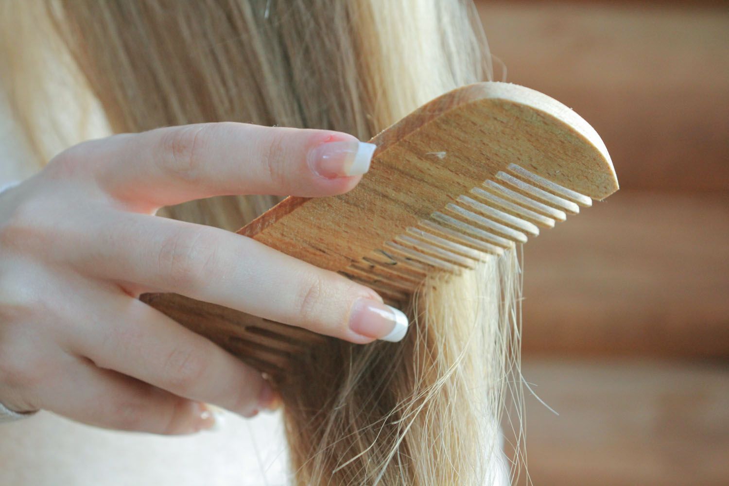 Peigne à cheveux en bois de cerisier artisanal  photo 5