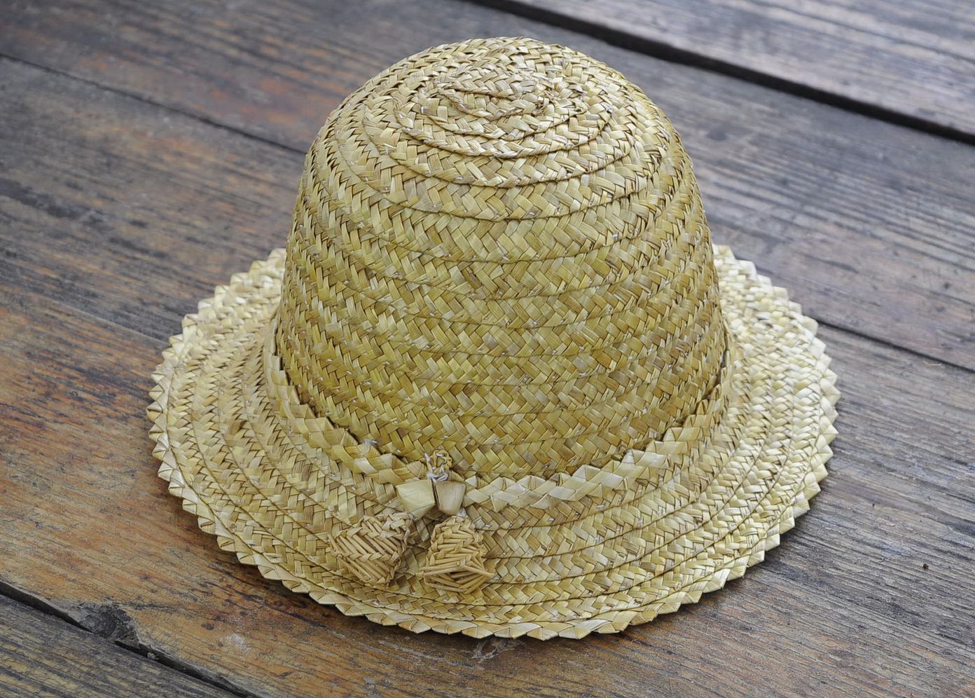 Sombrero ucraniano clásico con campanillas  foto 1