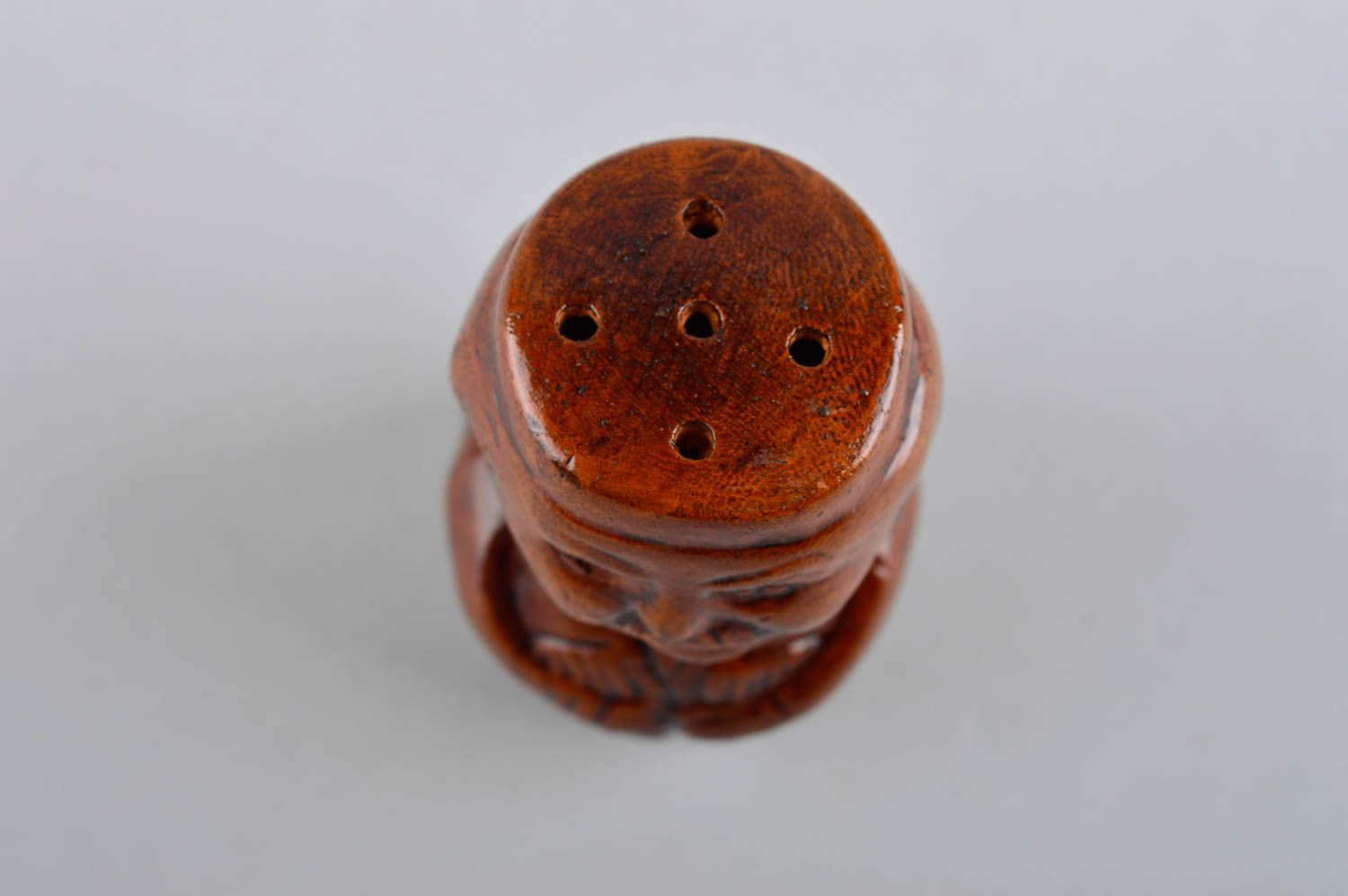 Salero artesanal de cerámica accesorio para cocina tarro para especias  foto 4