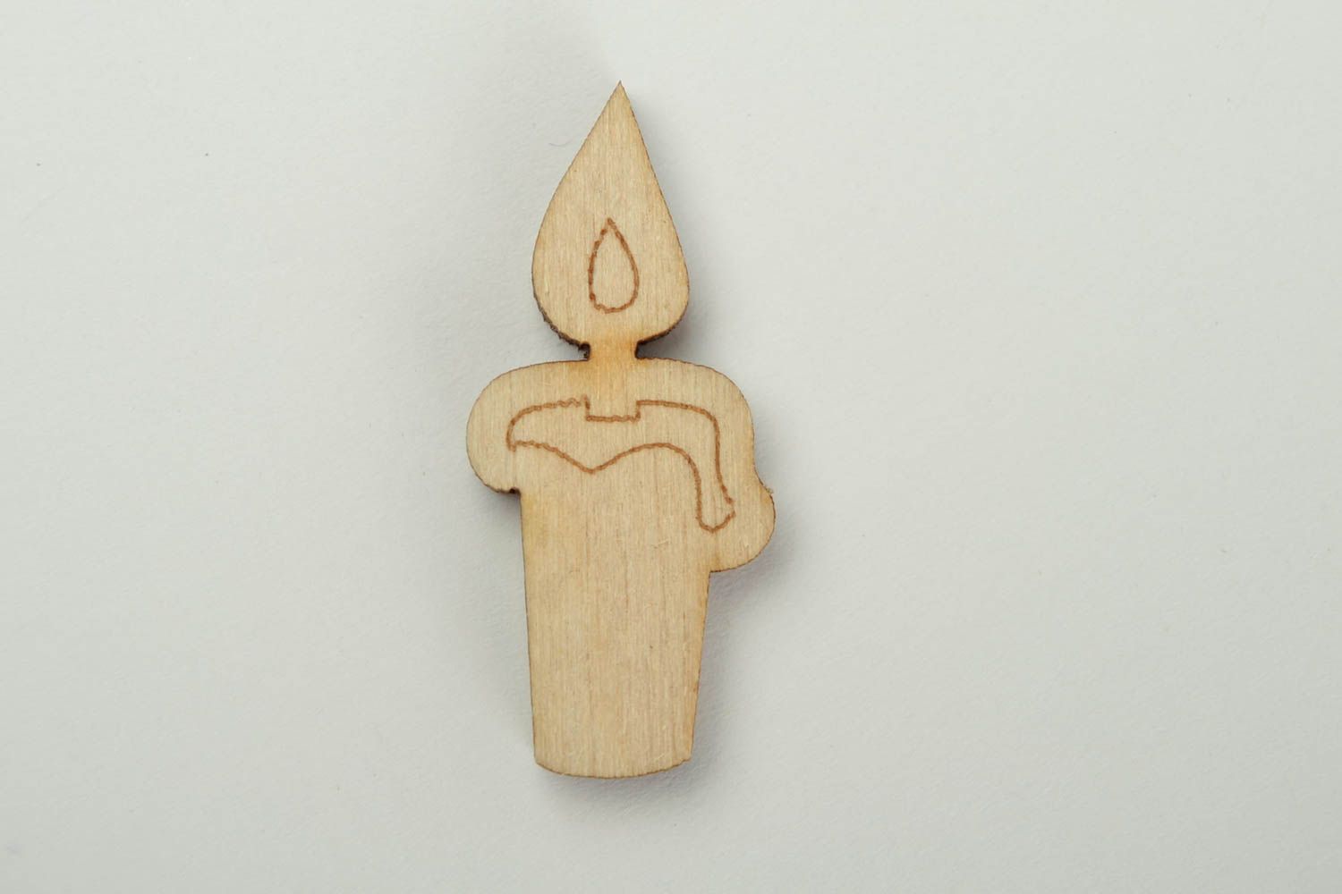Figura para decorar hecha a mano manualidad en madera souvenir original foto 3