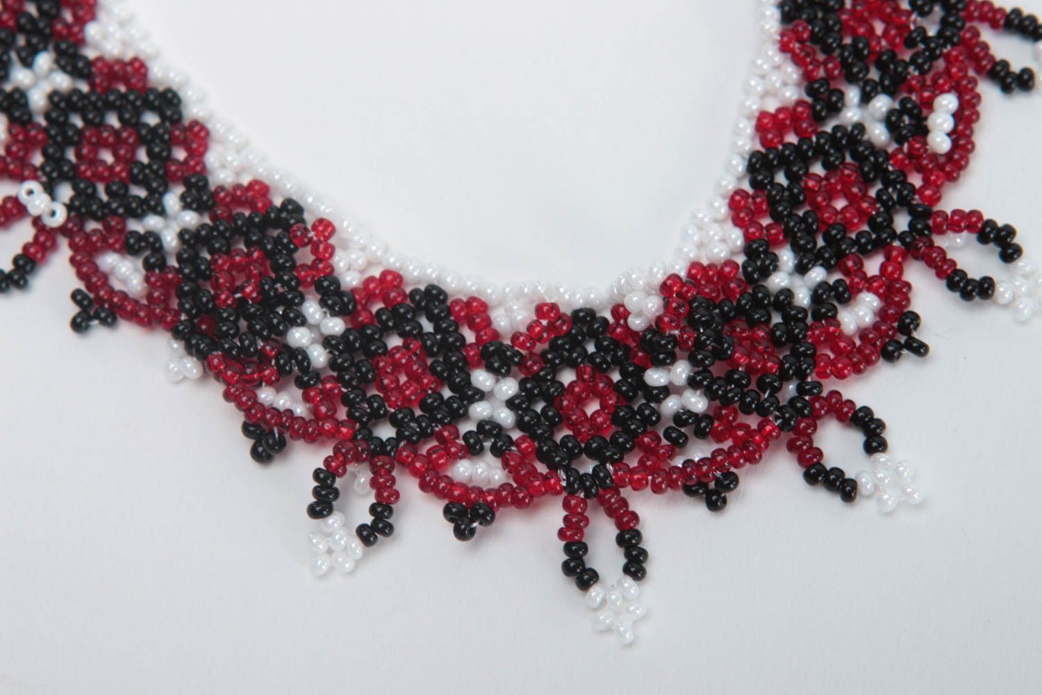 Handmade unusual woven necklace female festive accessory stylish beaded necklace photo 4