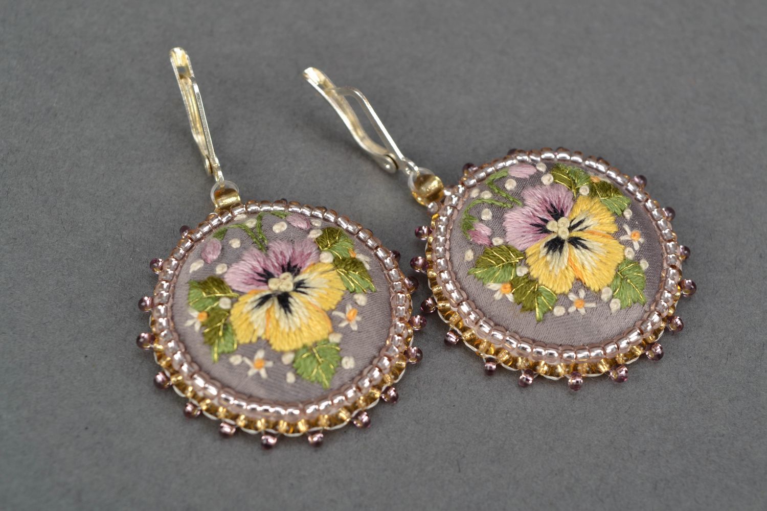 Embroidered earrings with garden violets photo 4