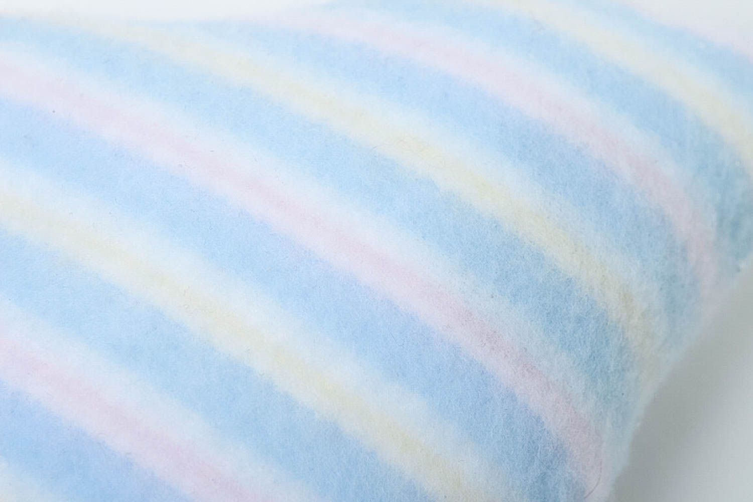 Игрушка из ткани рыбка игрушка ручной работы мягкая игрушка полосатая голубая фото 3