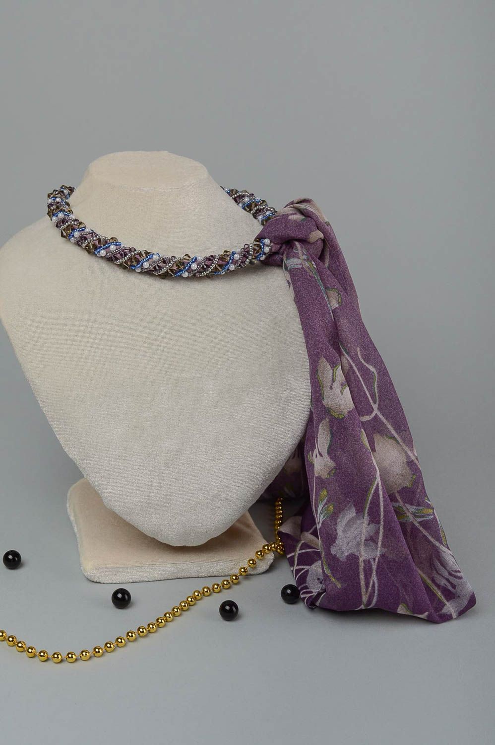 Колье из бисера украшение ручной работы женский шарф сиреневый наряданый фото 1