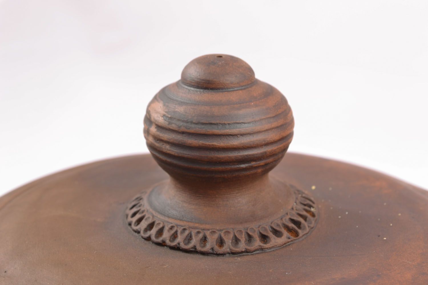 Clay bowl with lid photo 3