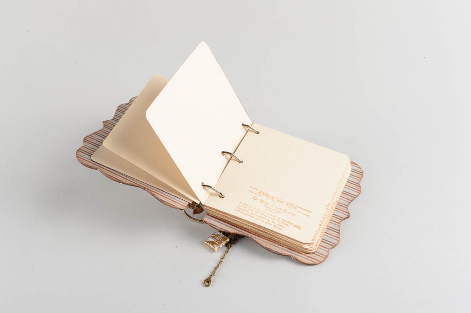 Handmade designer scrapbooking notebook beautiful artbook with figured cover  photo 4