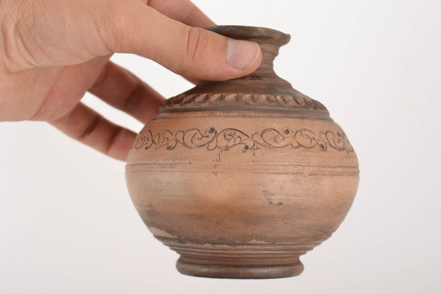 Runder origineller Keramik Krug handgetöpfert ohne Henkel 250 ml aus weißem Ton foto 2