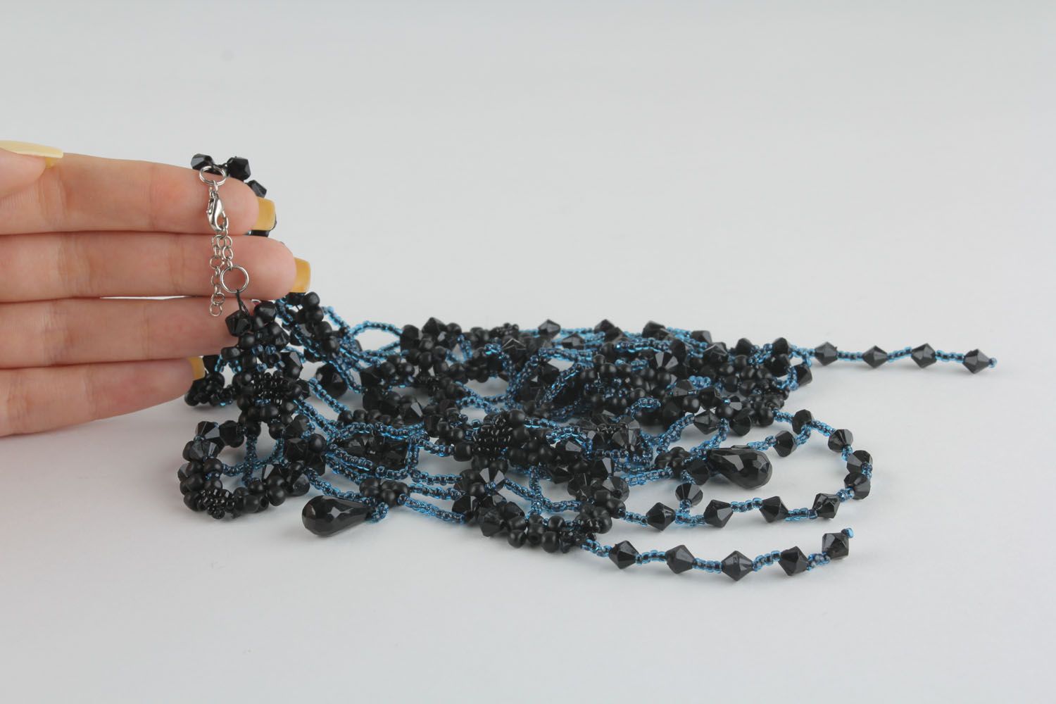 Vintage beaded necklace photo 4