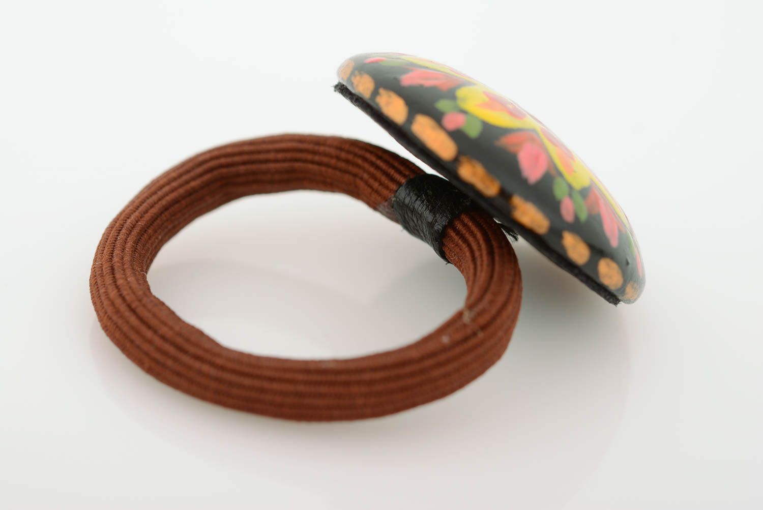 Élastique à cheveux fait main en bois design original peint brun avec fleur photo 2