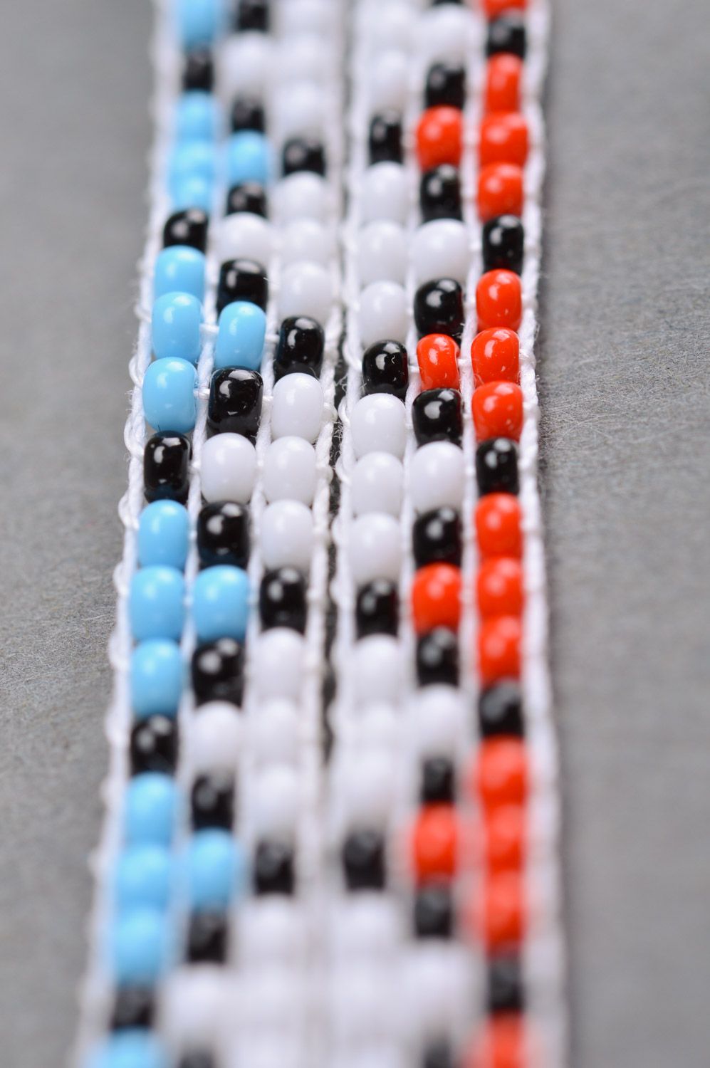 Set of handmade woven bead bracelets 2 items red and blue photo 4