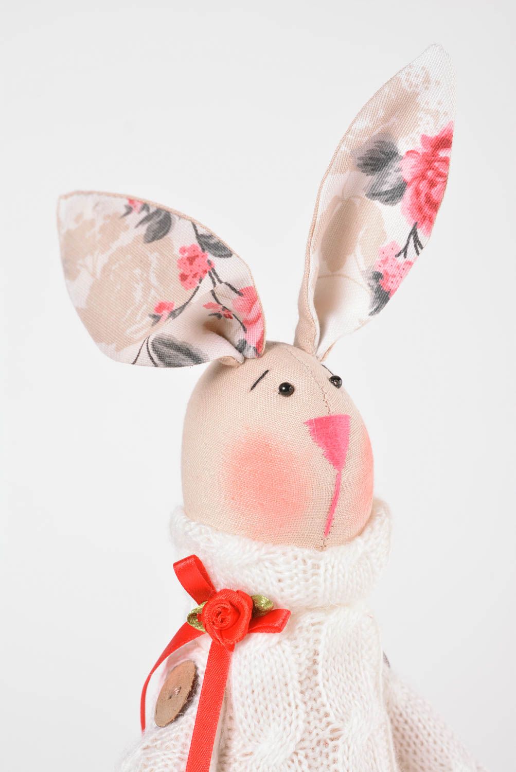 Игрушка заяц ручной работы авторская игрушка красивая стильный подарок из ткани фото 3