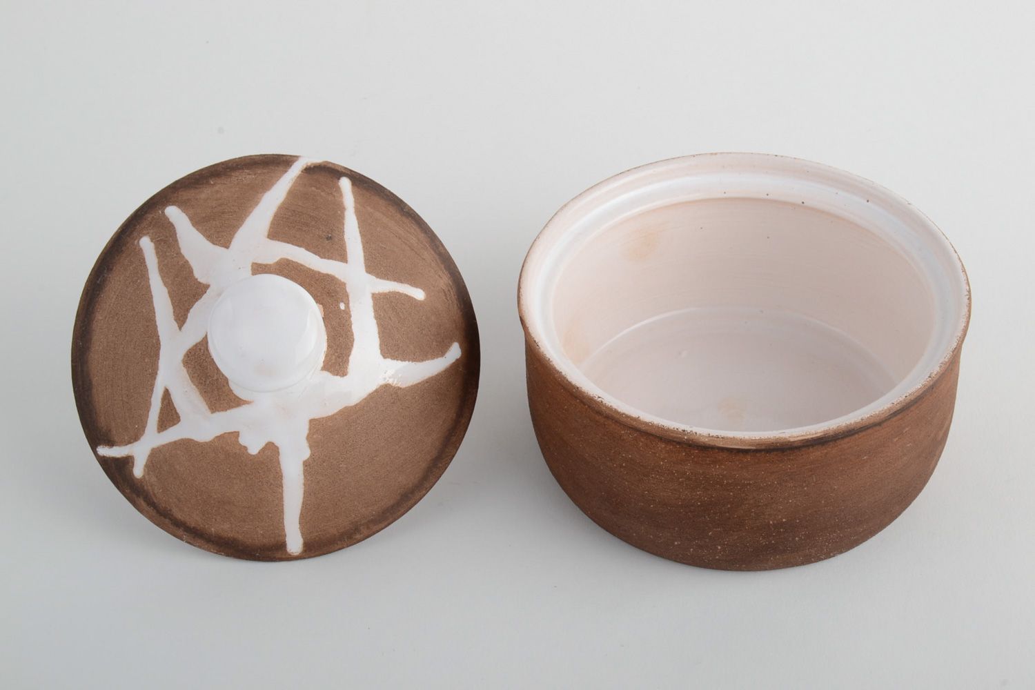 Handmade ceramic sugar bowl with lid photo 3