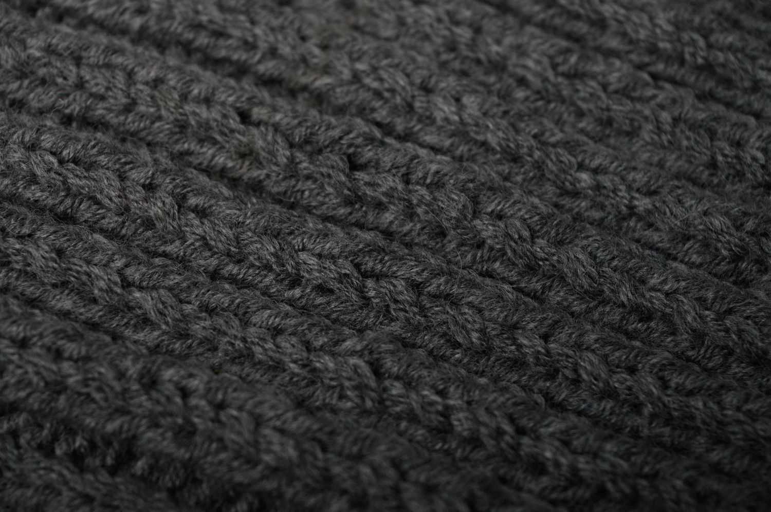 Cagoule tricotée en laine grise faite main photo 5