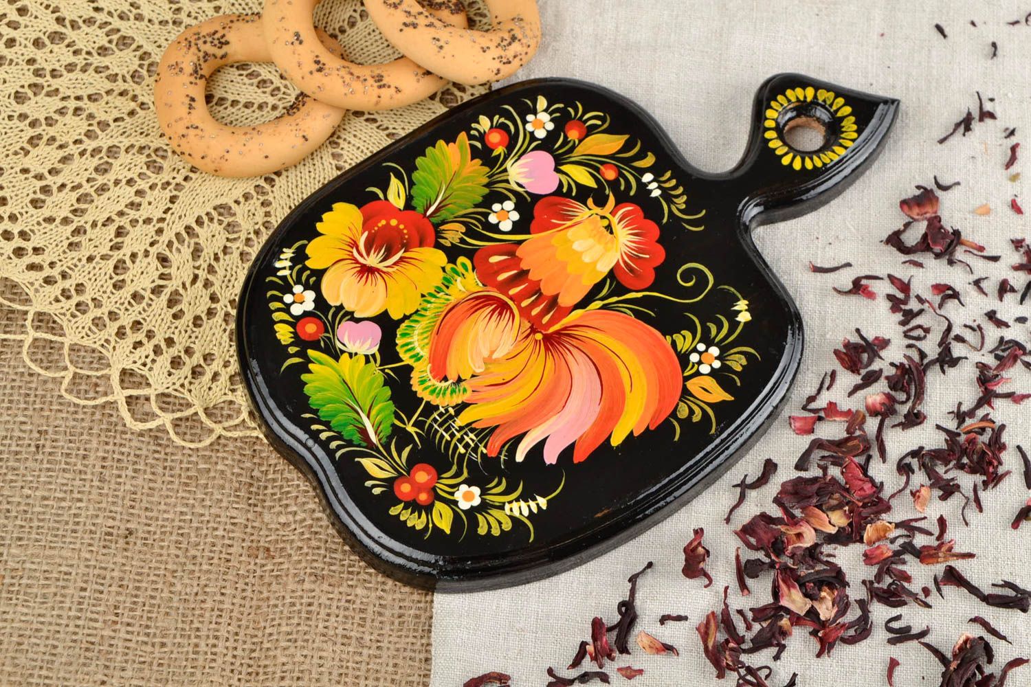 Tabla de cortar artesanal accesorio de cocina elemento decorativo con ornamentos foto 1