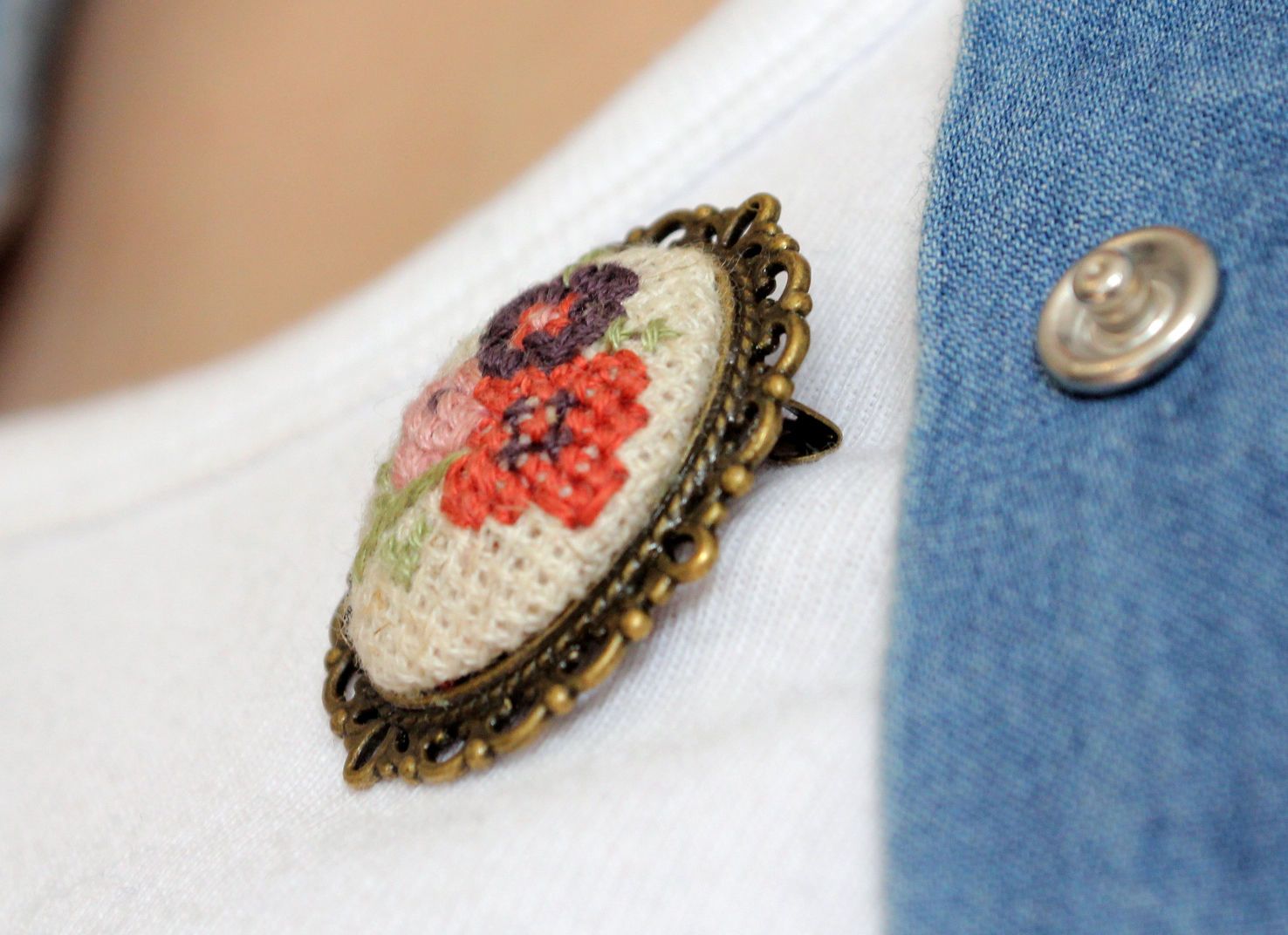 Brooch with embroidery  photo 4