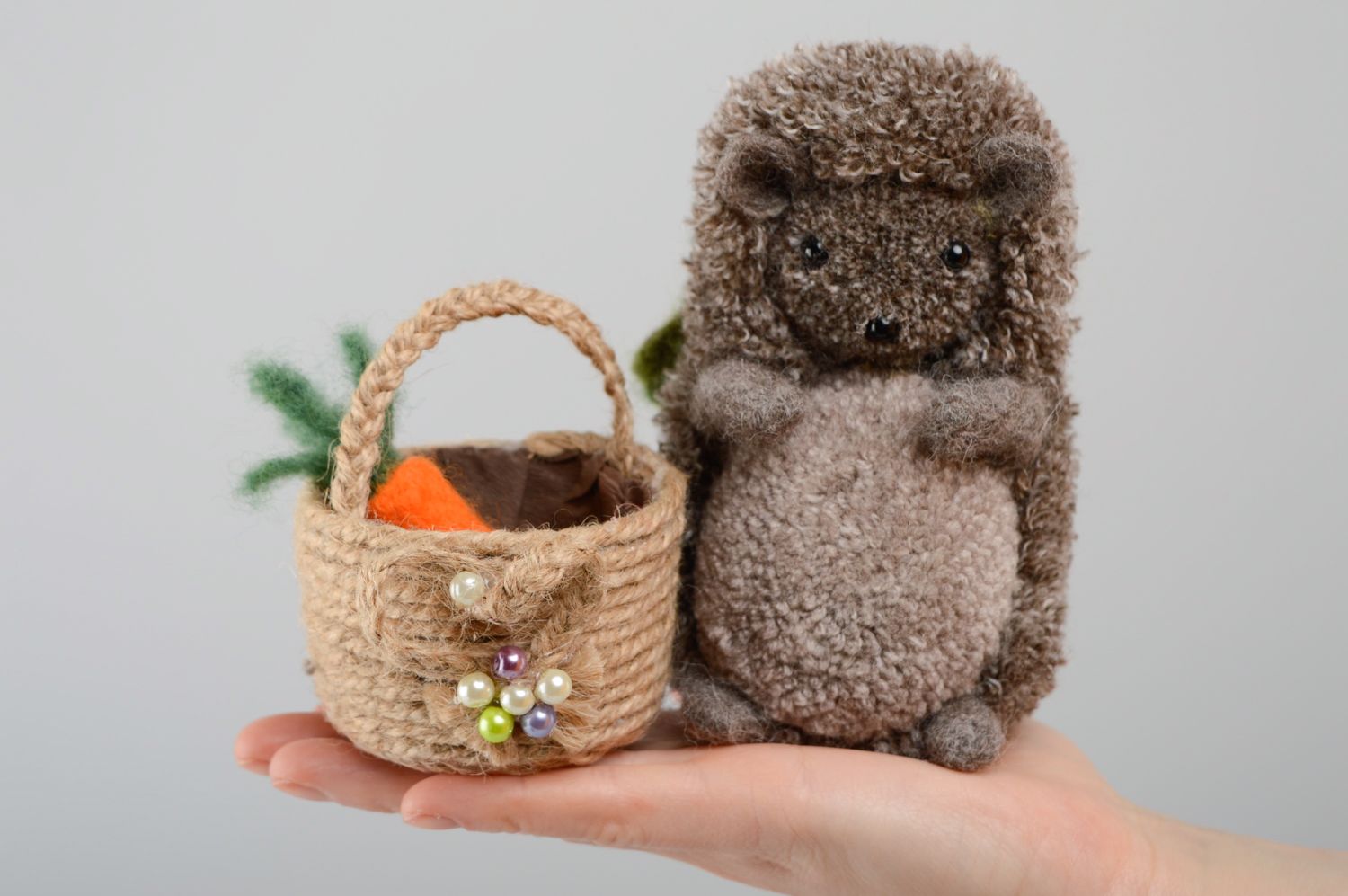 Pompom soft toy Hedgehog with Basket photo 3