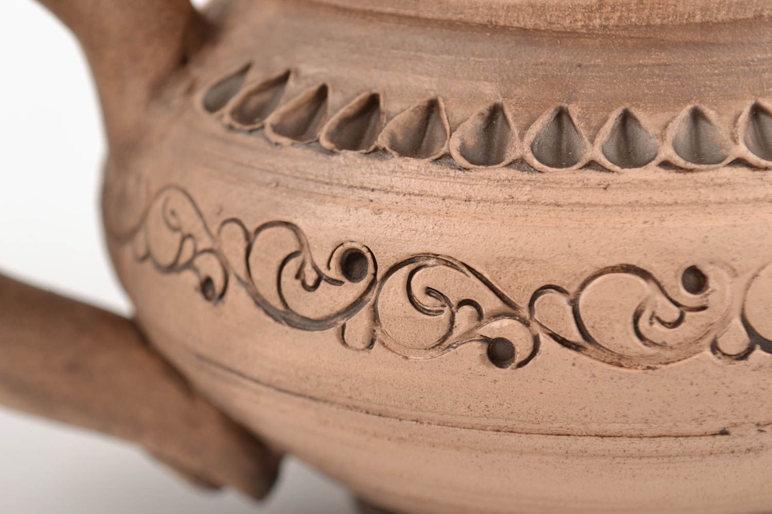Handmade ethnic ceramic ornamented sauce pot of small size for 750 ml photo 4