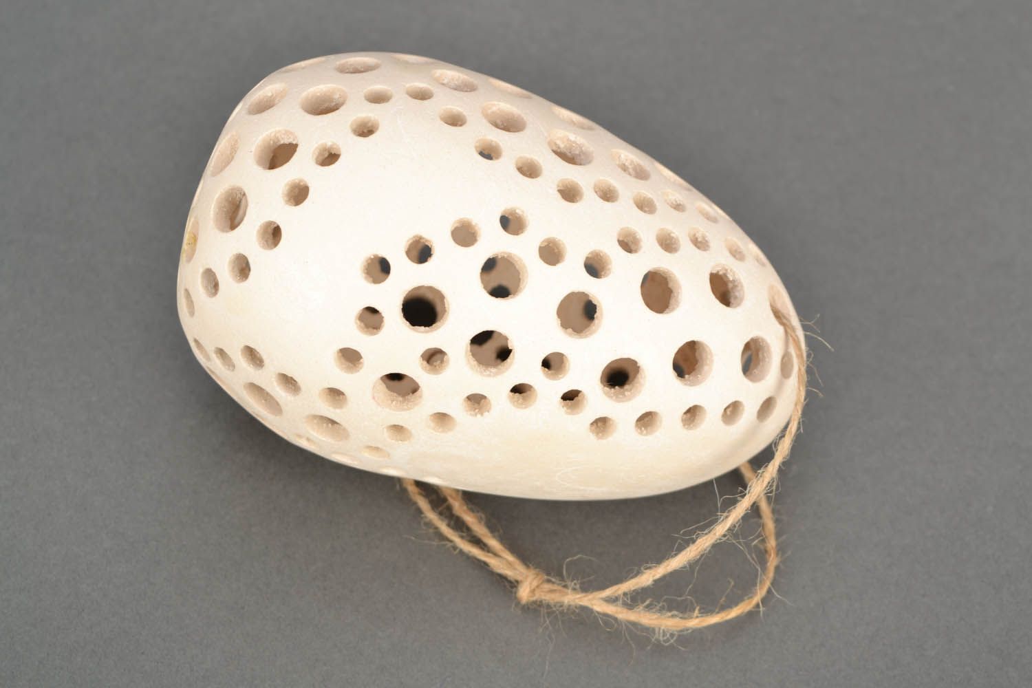 Ceramic egg pendant photo 3
