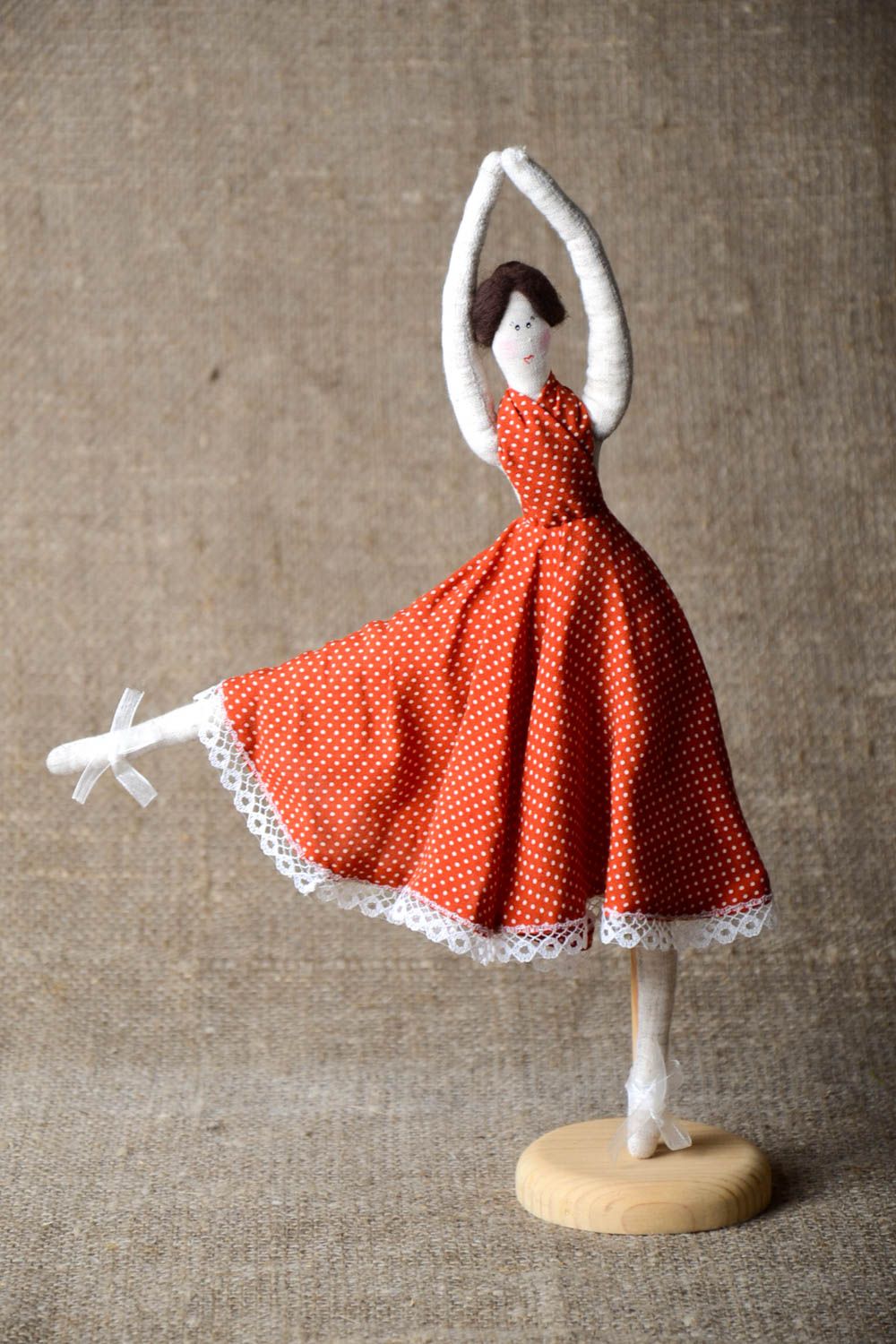 Statuette décorative Figurine fait main poupée ballerine en robe Déco maison photo 1