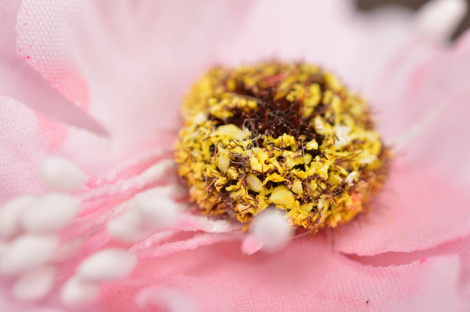 Детская заколка цветок розовая с белым красивая маленькая ручной работы фото 4