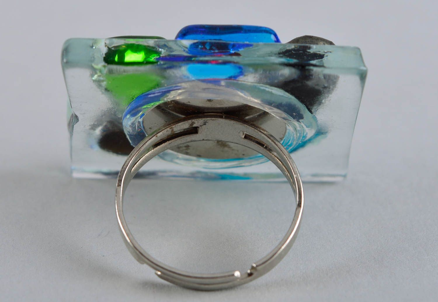 Handgemachter Damen Modeschmuck bunter Ring am Finger modisches Accessoire foto 4