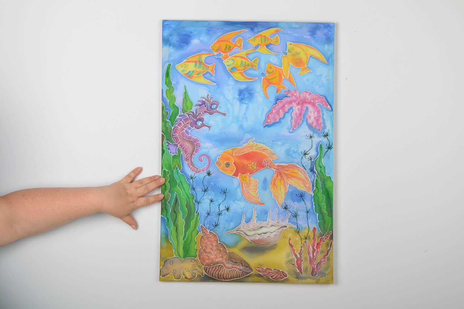 Künstlerisches Wandbild Goldener Fisch Batik foto 2