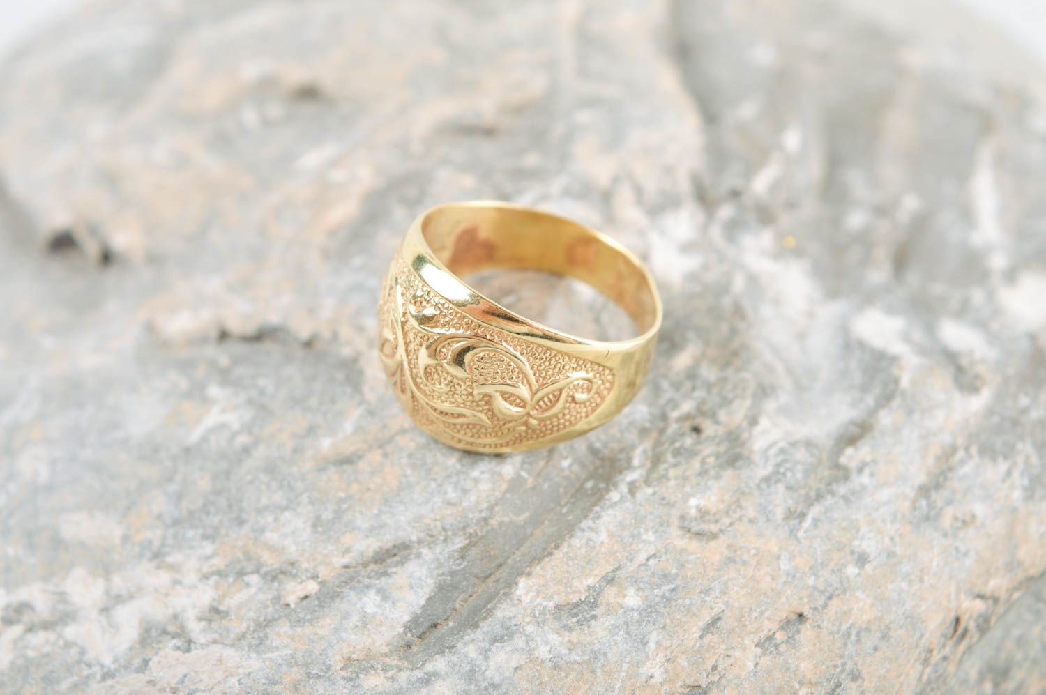 Beautiful handmade metal ring patterned brass ring cool metal jewelry ideas photo 1