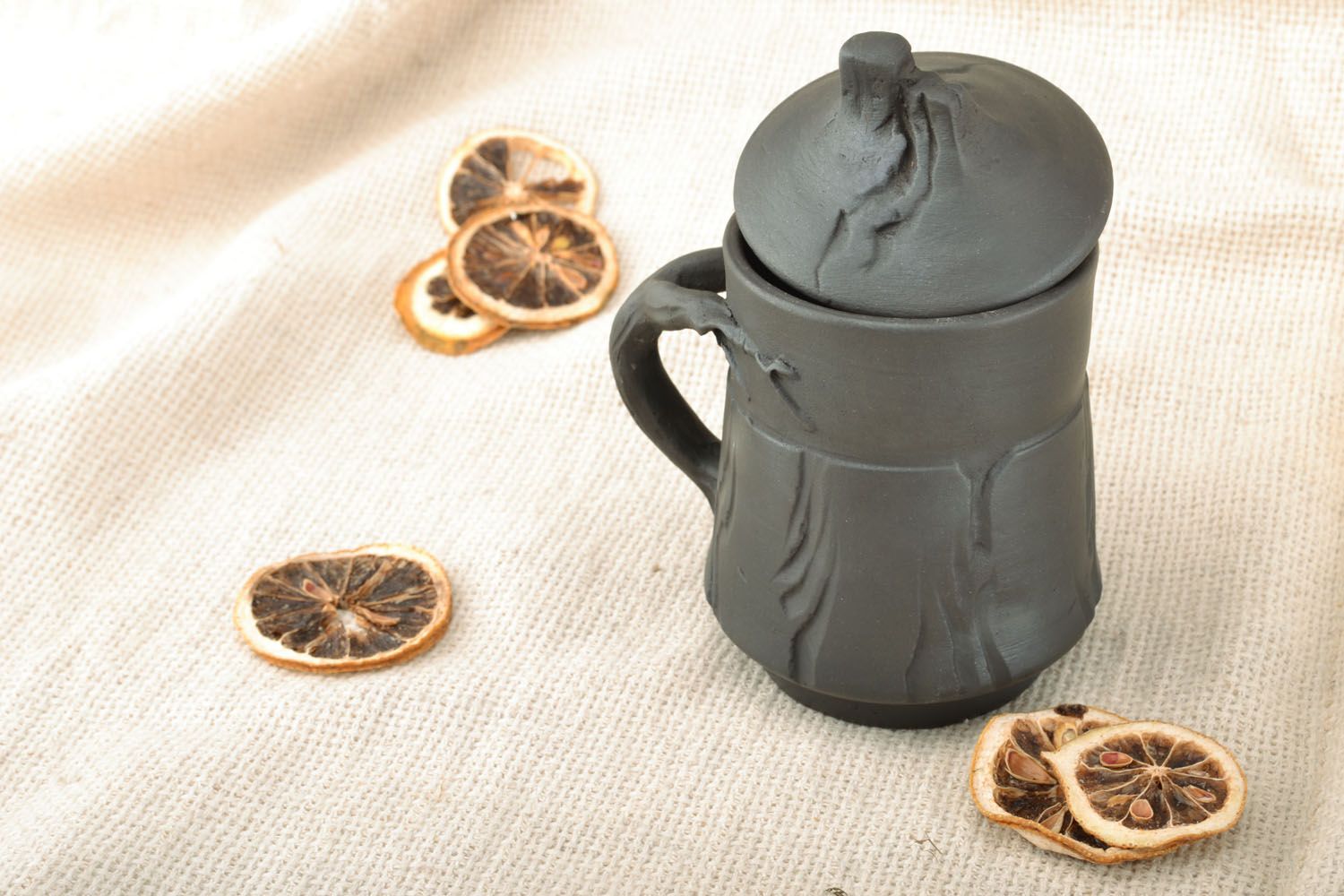 Clay mug with lid photo 5
