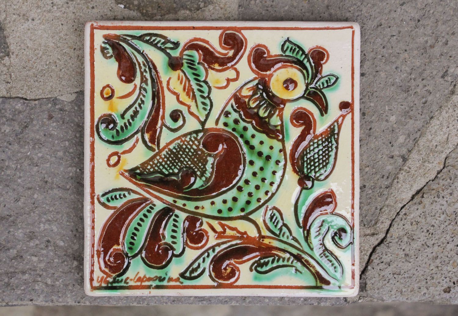 Azulejo de cerâmica artesanal pintado com tintas naturais para interior foto 1