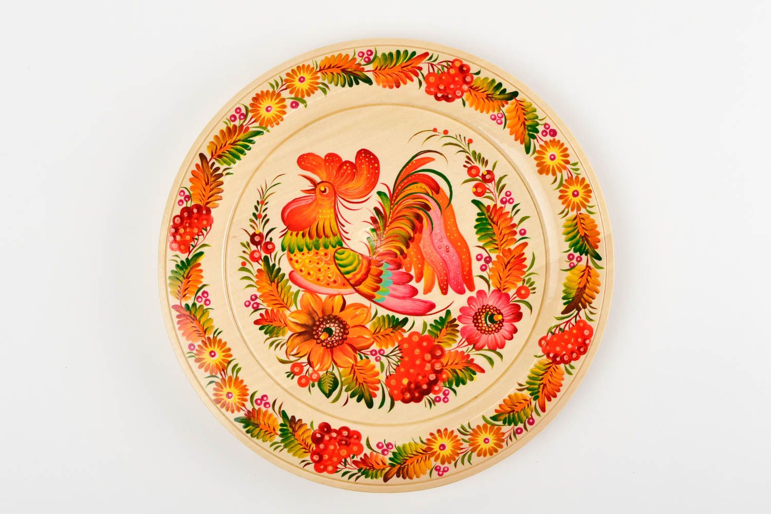 Декоративная тарелка ручной работы с петушком декор на стену изделие из дерева фото 4