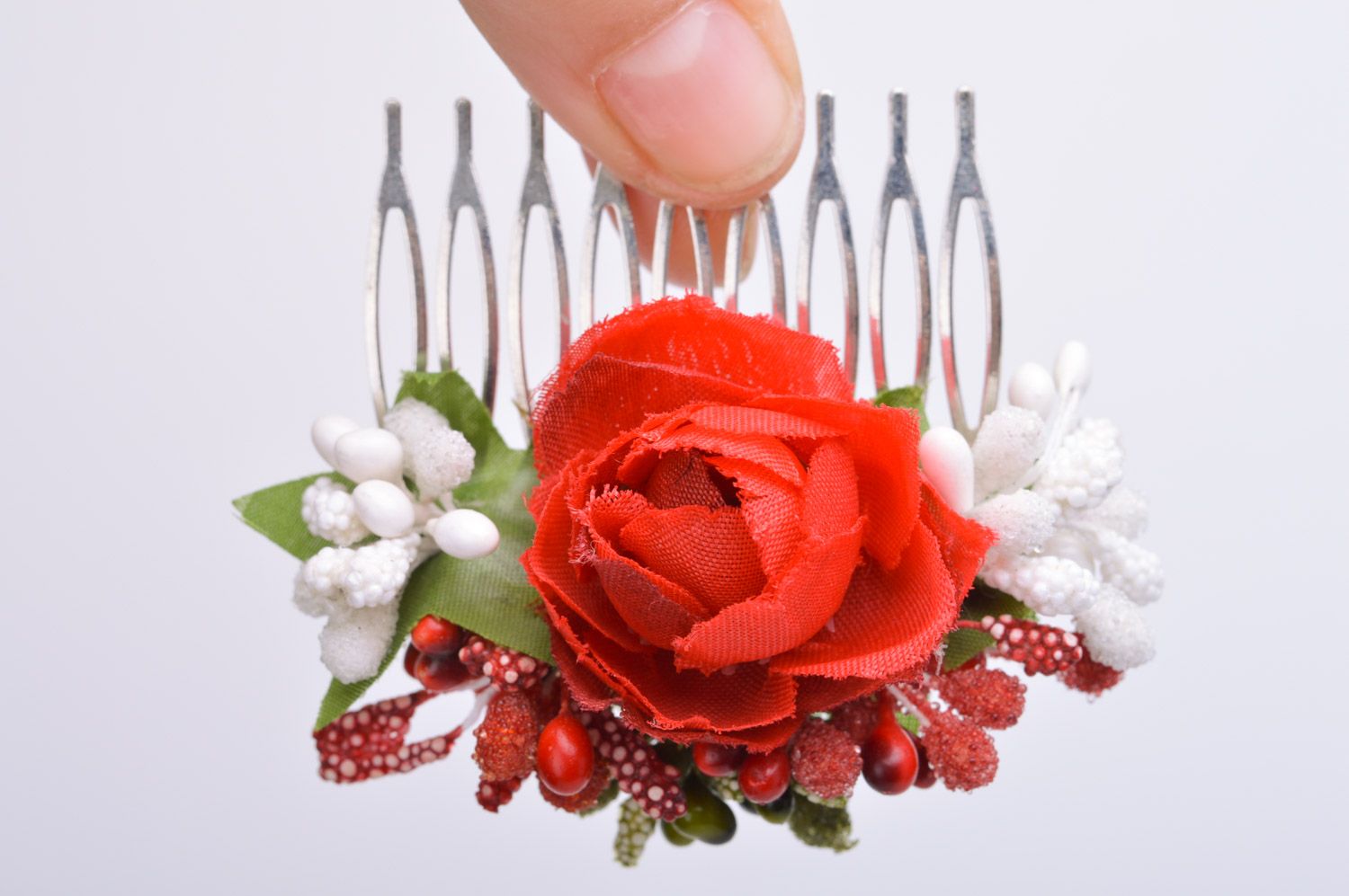 Handmade decorative metal hair comb with artificial flowers Red Rose photo 3