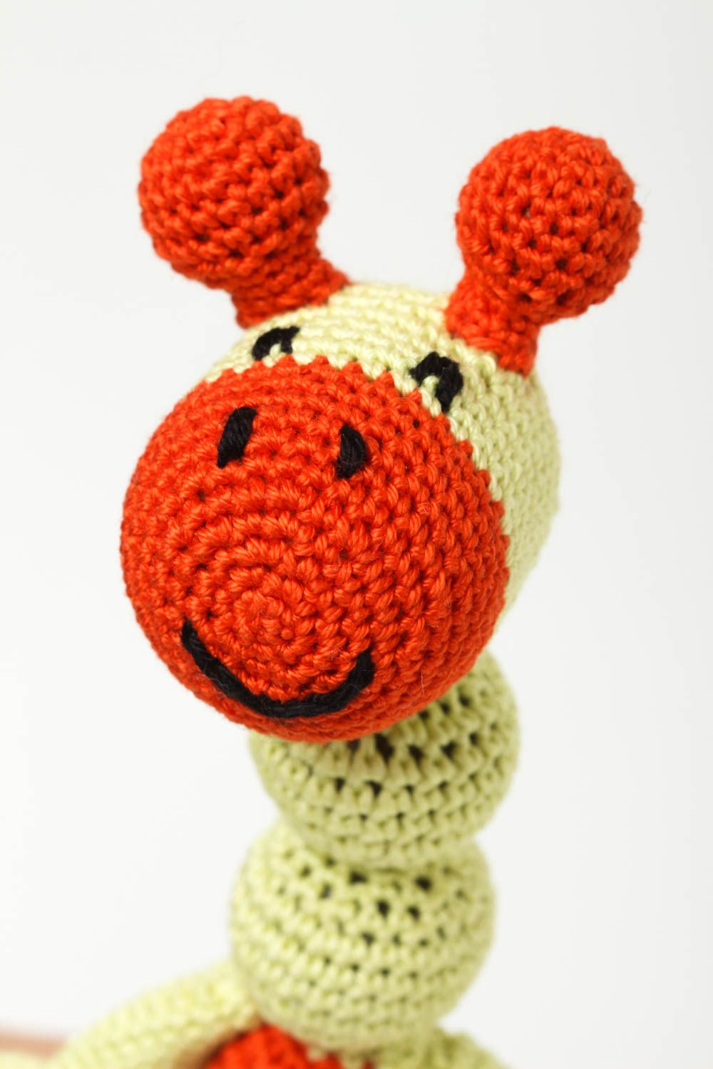 Sonajero de crochet artesanal accesorio de ganchillo regalo original para bebé foto 4
