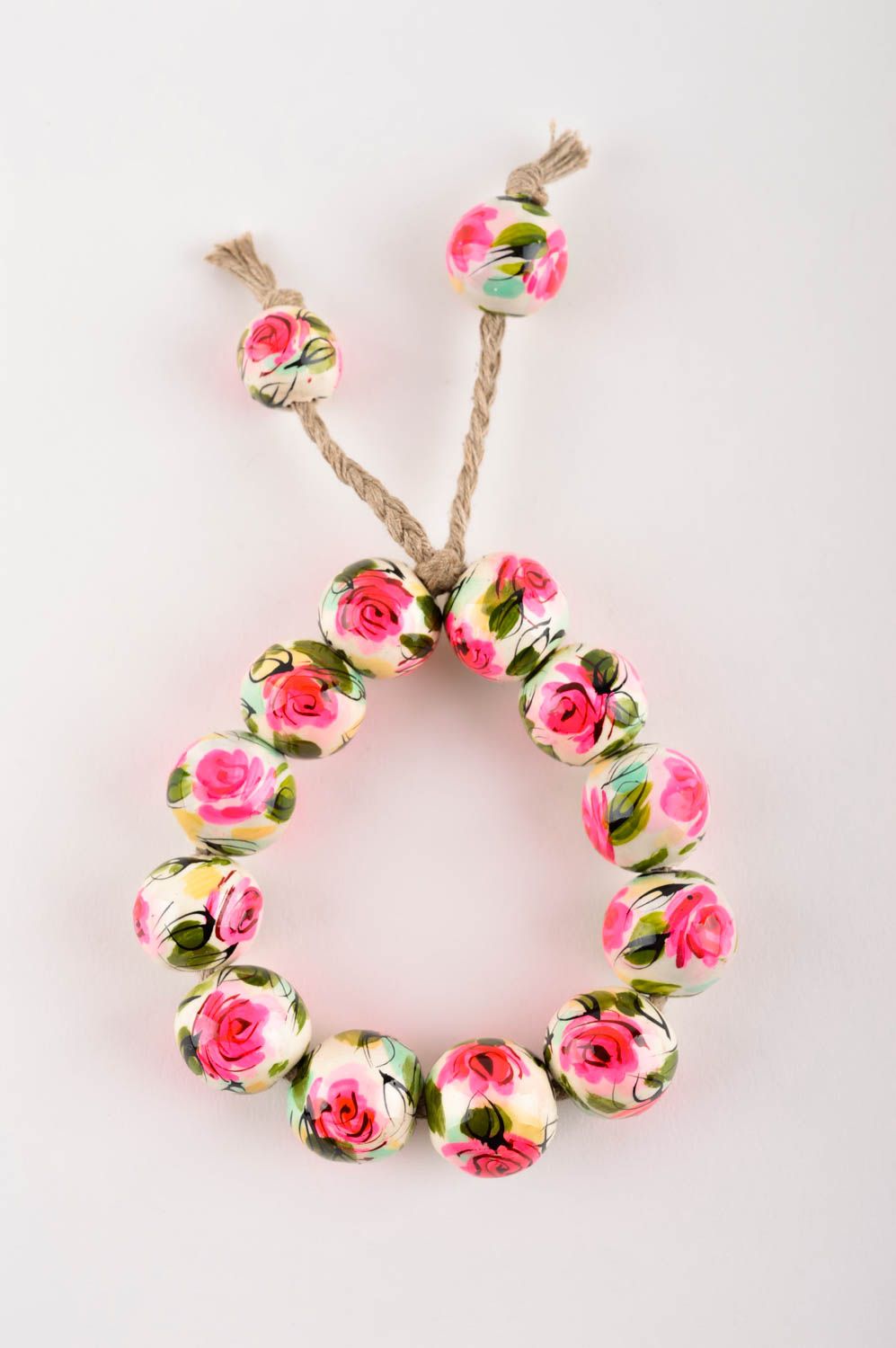 Браслет ручной работы с розами украшение из бусин женский браслет на шнурке фото 5