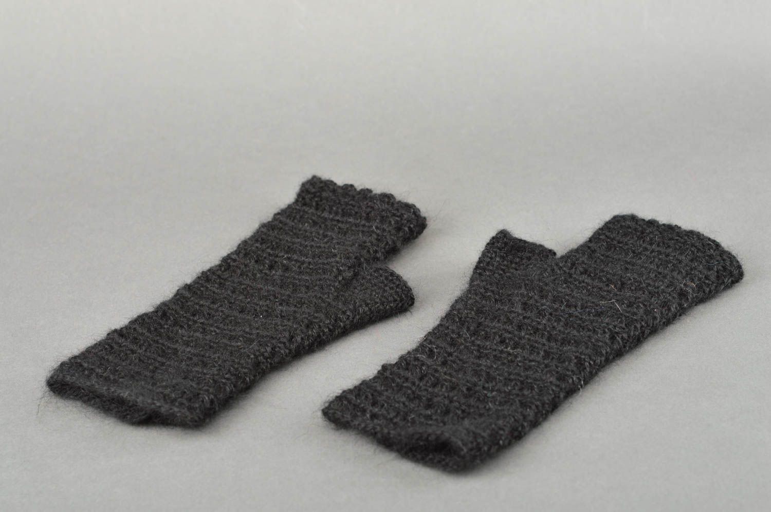 Mitaines femme faites main Mitaines laine au crochet noires Accessoire femme photo 3