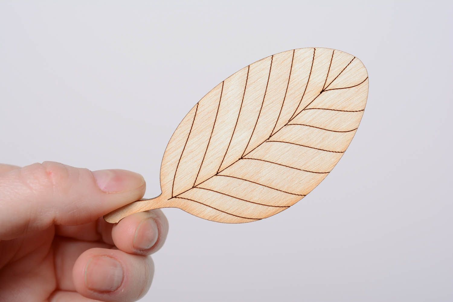 Peça para criatividade de madeira contraplacada artesanal Folhas Que Caem foto 4
