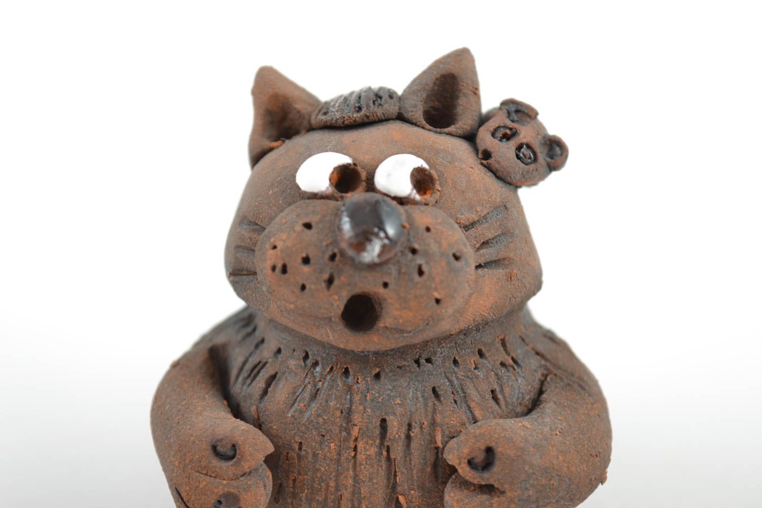 Petite figurine en céramique en forme de chat fait main peinte brune originale photo 3