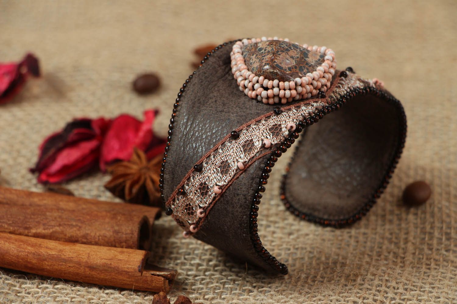 Leather bracelet with lace photo 5